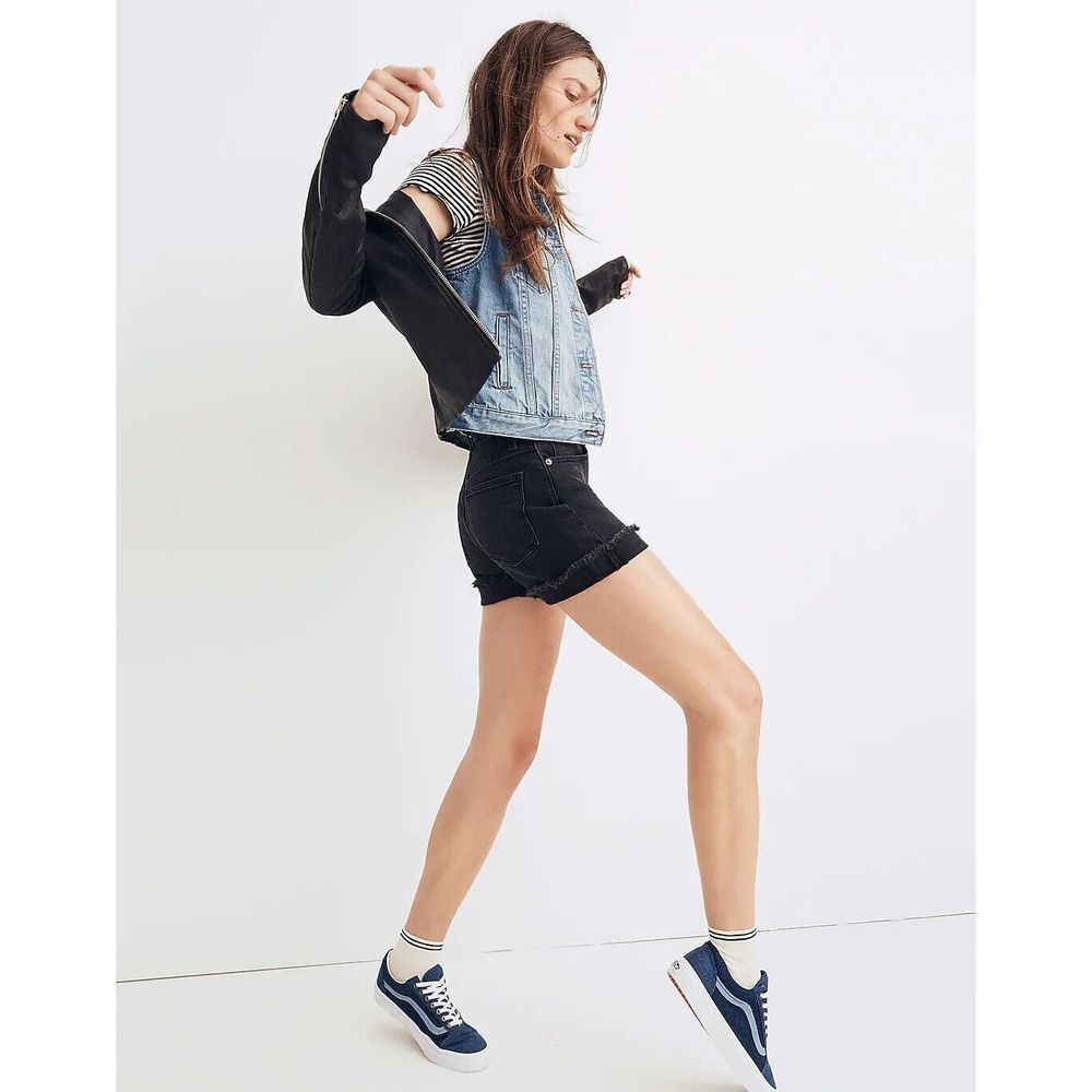 Madewell High-Rise Denim Boyshorts in Faded Black: Button-Through Edition Sz. 30